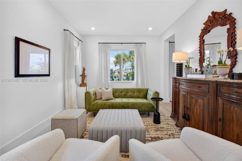 House in Palm Beach Gardens, Florida 5 bedrooms, 391.12 sq.m. № 2066507 - photo 19