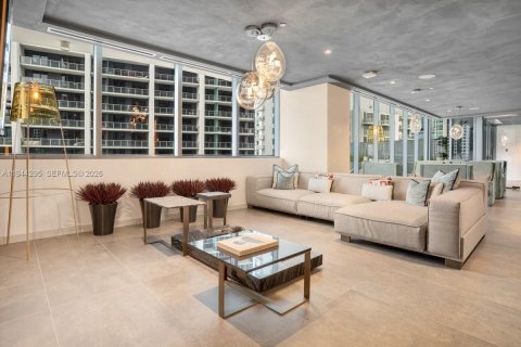 Copropriété à louer à Miami, Floride: 1 chambre, 80.82 m2 № 2001179 - photo 12