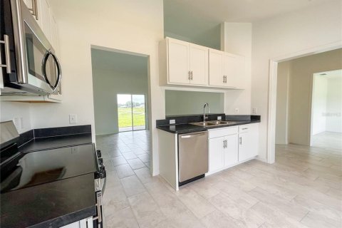 House in Bartow, Florida 3 bedrooms, 148.92 sq.m. № 1248947 - photo 6