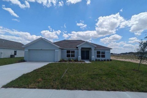 House in Bartow, Florida 3 bedrooms, 148.92 sq.m. № 1248947 - photo 1