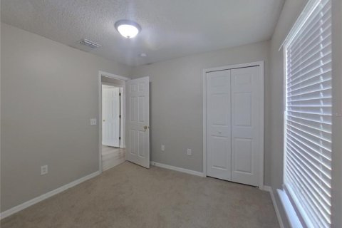 House in Wesley Chapel, Florida 3 bedrooms, 107.58 sq.m. № 1911017 - photo 13
