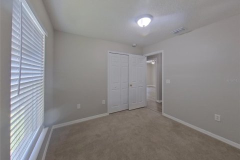 House in Wesley Chapel, Florida 3 bedrooms, 107.58 sq.m. № 1911017 - photo 12