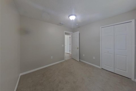 House in Wesley Chapel, Florida 3 bedrooms, 107.58 sq.m. № 1911017 - photo 14