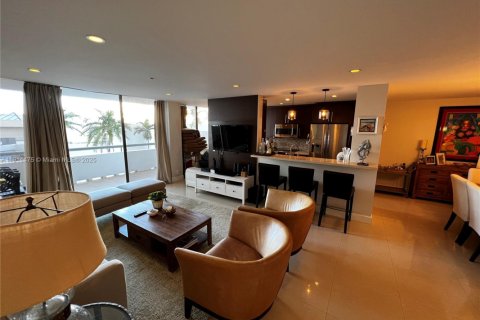 Снять в аренду кондоминиум в Авентура, Флорида 3 спальни, 148.64м2, № 1973643 - фото 4