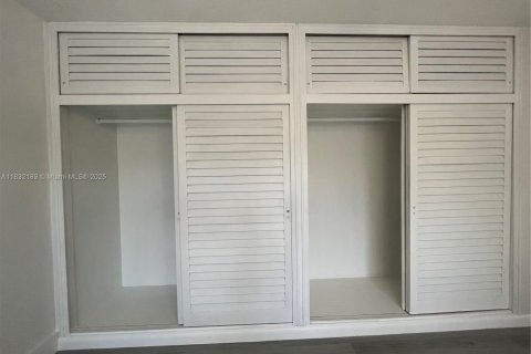 Condominio en alquiler en Hollywood, Florida, 1 dormitorio, 63.17 m2 № 1809250 - foto 7