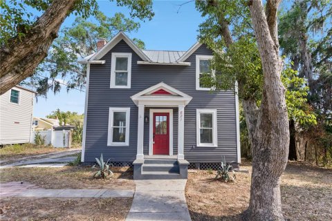 Casa en Eustis, Florida 4 dormitorios, 137.68 m2 № 2226006