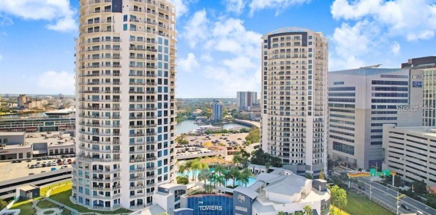 Condominio en Tampa, Florida, 2 dormitorios № 1845261