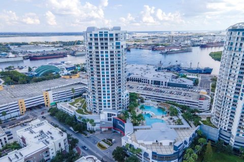 Copropriété à louer à Tampa, Floride: 2 chambres, 124.3 m2 № 1845261 - photo 3