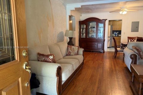 Casa en venta en Miami, Florida, 2 dormitorios, 108.6 m2 № 2058811 - foto 5