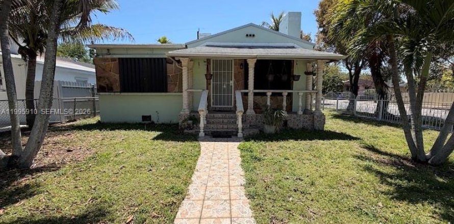 Casa en Miami, Florida 2 dormitorios, 108.6 m2 № 2058811