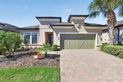 House in Clermont, Florida 3 bedrooms, 218.32 sq.m. № 2428915 - photo 3