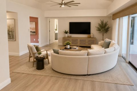 House in Port St. Lucie, Florida 3 bedrooms, 188.03 sq.m. № 2088029 - photo 12
