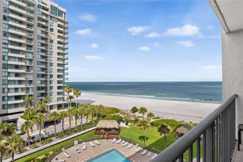 Condo in Clearwater, Florida, 2 bedrooms № 2364374