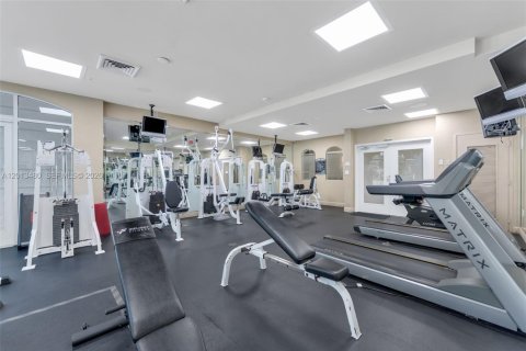 Condominio en venta en South Miami, Florida, 2 dormitorios, 93.83 m2 № 2075843 - foto 6