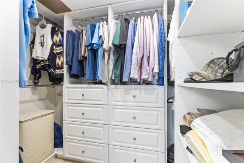 Condominio en venta en Pembroke Pines, Florida, 2 dormitorios, 94.85 m2 № 2002097 - foto 13