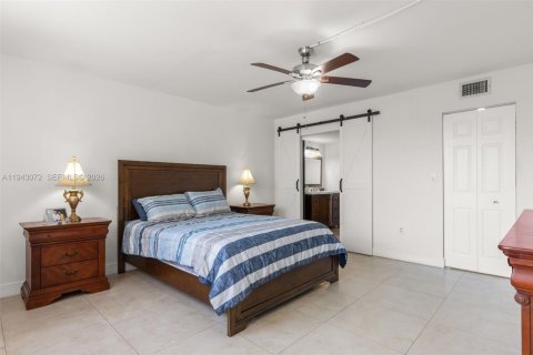 Condominio en venta en Pembroke Pines, Florida, 2 dormitorios, 94.85 m2 № 2002097 - foto 8