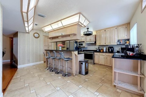 Villa ou maison à louer à Seminole, Floride: 4 chambres, 308.06 m2 № 2349329 - photo 19