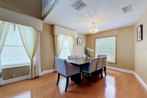 Villa ou maison à louer à Seminole, Floride: 4 chambres, 308.06 m2 № 2349329 - photo 11