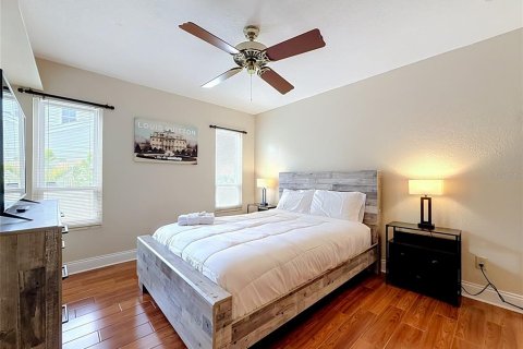 Villa ou maison à louer à Seminole, Floride: 4 chambres, 308.06 m2 № 2349329 - photo 26