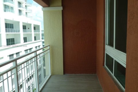 Condominio en venta en Miami, Florida, 1 dormitorio, 70.51 m2 № 2036068 - foto 10