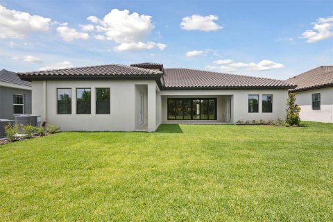 House in Fish Hawk, Florida 5 bedrooms, 362.23 sq.m. № 1784629 - photo 30