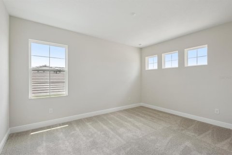 House in Fish Hawk, Florida 5 bedrooms, 362.23 sq.m. № 1784629 - photo 24