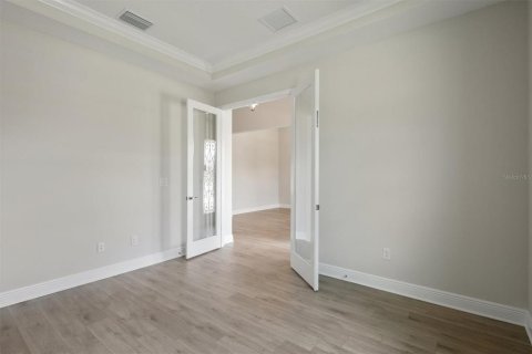 House in Fish Hawk, Florida 5 bedrooms, 362.23 sq.m. № 1784629 - photo 5