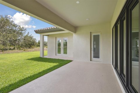 House in Fish Hawk, Florida 5 bedrooms, 362.23 sq.m. № 1784629 - photo 28