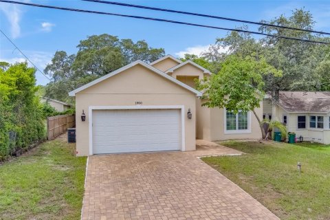 House in Tarpon Springs, Florida 3 bedrooms, 141.77 sq.m. № 1298697 - photo 4