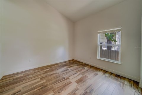 House in Tarpon Springs, Florida 3 bedrooms, 141.77 sq.m. № 1298697 - photo 22
