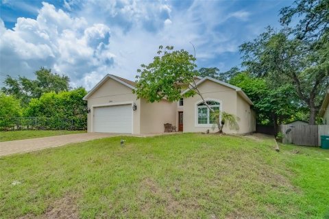 House in Tarpon Springs, Florida 3 bedrooms, 141.77 sq.m. № 1298697 - photo 12