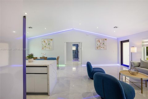 Casa en venta en Fort Lauderdale, Florida, 3 dormitorios, 122.26 m2 № 2075859 - foto 17