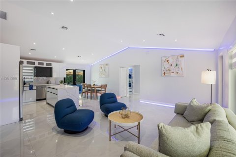 Casa en venta en Fort Lauderdale, Florida, 3 dormitorios, 122.26 m2 № 2075859 - foto 19