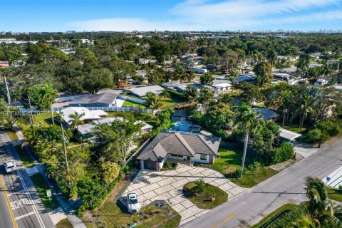 Casa en venta en Fort Lauderdale, Florida, 3 dormitorios, 122.26 m2 № 2075859 - foto 5