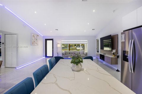 Casa en venta en Fort Lauderdale, Florida, 3 dormitorios, 122.26 m2 № 2075859 - foto 16