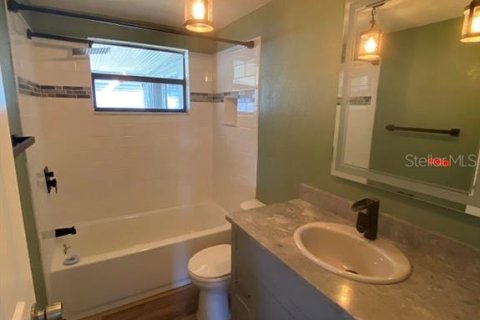 Casa en alquiler en New Port Richey, Florida, 3 dormitorios, 135.27 m2 № 1853943 - foto 12
