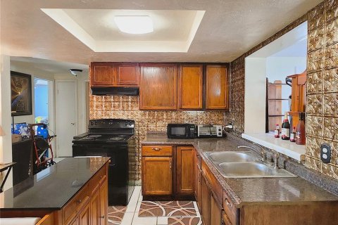Купить виллу или дом в Порт-Ричи, Флорида 6 комнат, 95.88м2, № 1556008 - фото 14