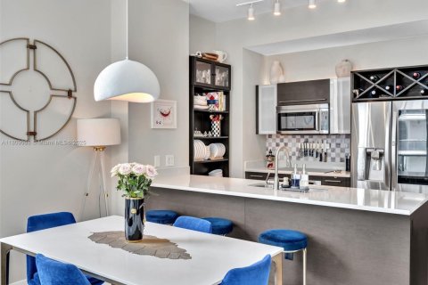 Copropriété à vendre à Miami, Floride: 2 chambres, 111.48 m2 № 1875202 - photo 6