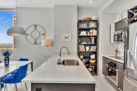 Copropriété à vendre à Miami, Floride: 2 chambres, 111.48 m2 № 1875202 - photo 4