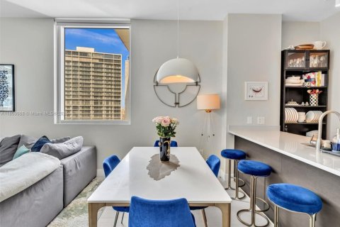 Copropriété à vendre à Miami, Floride: 2 chambres, 111.48 m2 № 1875202 - photo 5