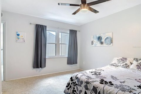 Townhouse in Fern Park, Florida 3 bedrooms, 145.3 sq.m. № 1898571 - photo 28