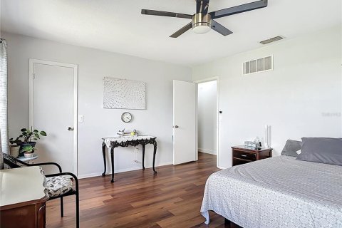 Townhouse in Fern Park, Florida 3 bedrooms, 145.3 sq.m. № 1898571 - photo 22