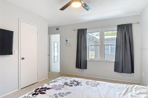 Townhouse in Fern Park, Florida 3 bedrooms, 145.3 sq.m. № 1898571 - photo 29