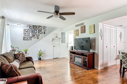 Townhouse in Fern Park, Florida 3 bedrooms, 145.3 sq.m. № 1898571 - photo 6