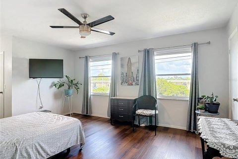 Townhouse in Fern Park, Florida 3 bedrooms, 145.3 sq.m. № 1898571 - photo 19