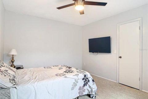 Townhouse in Fern Park, Florida 3 bedrooms, 145.3 sq.m. № 1898571 - photo 26