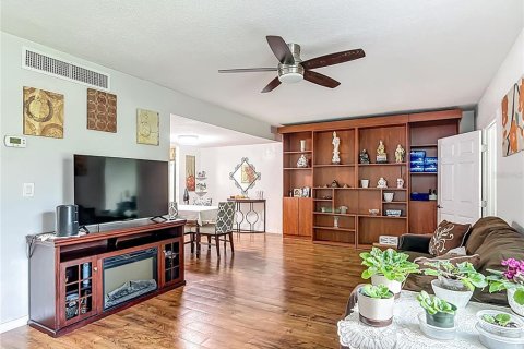 Townhouse in Fern Park, Florida 3 bedrooms, 145.3 sq.m. № 1898571 - photo 5