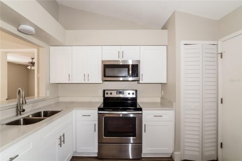 Casa en alquiler en Orlando, Florida, 3 dormitorios, 120.96 m2 № 1873413 - foto 5