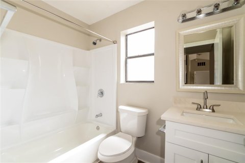 Casa en alquiler en Orlando, Florida, 3 dormitorios, 120.96 m2 № 1873413 - foto 14