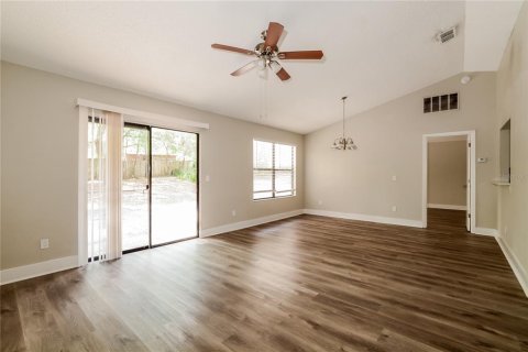 Casa en alquiler en Orlando, Florida, 3 dormitorios, 120.96 m2 № 1873413 - foto 2